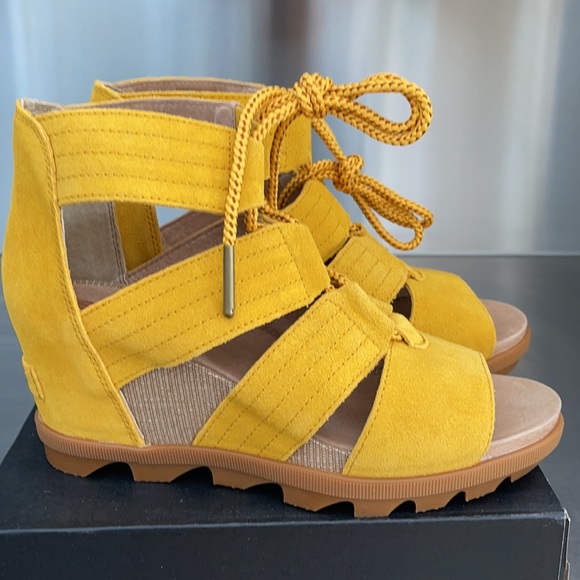 Host Pick! SOREL leather lace up sandals.NiB - Picture 1 of 6
